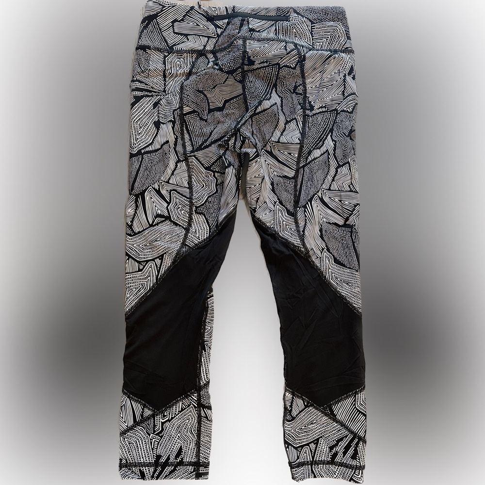 Lululemon Pace Rival Crop Dottie Tribe size 6 - Picture 3 of 4